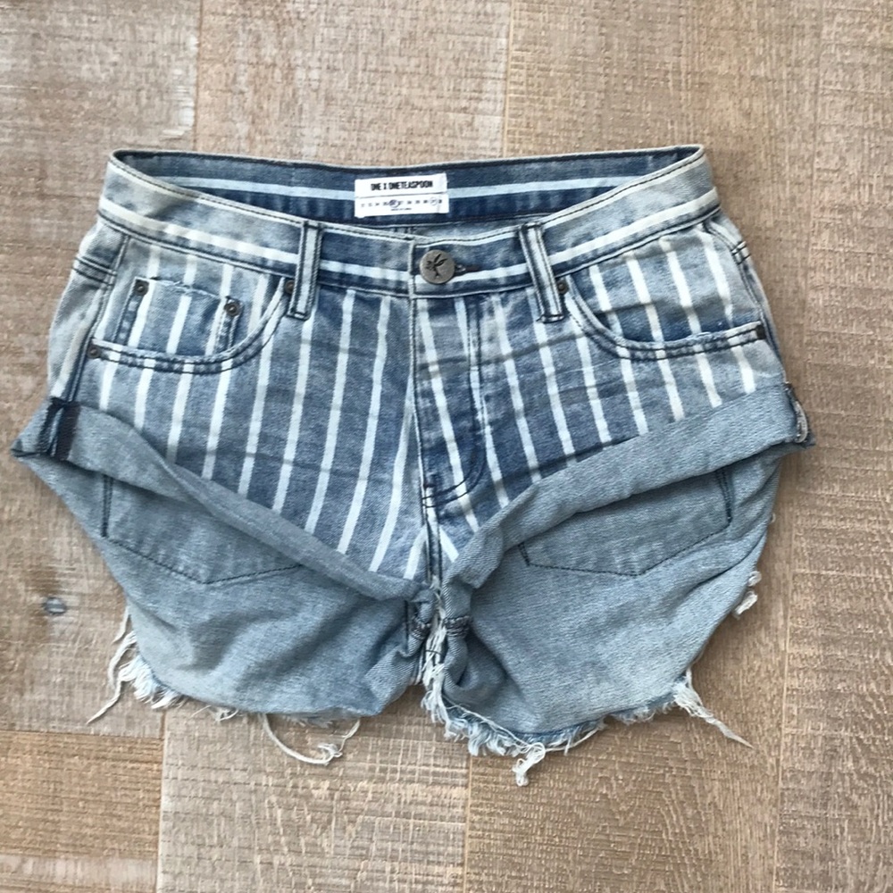 One teaspoon shorts